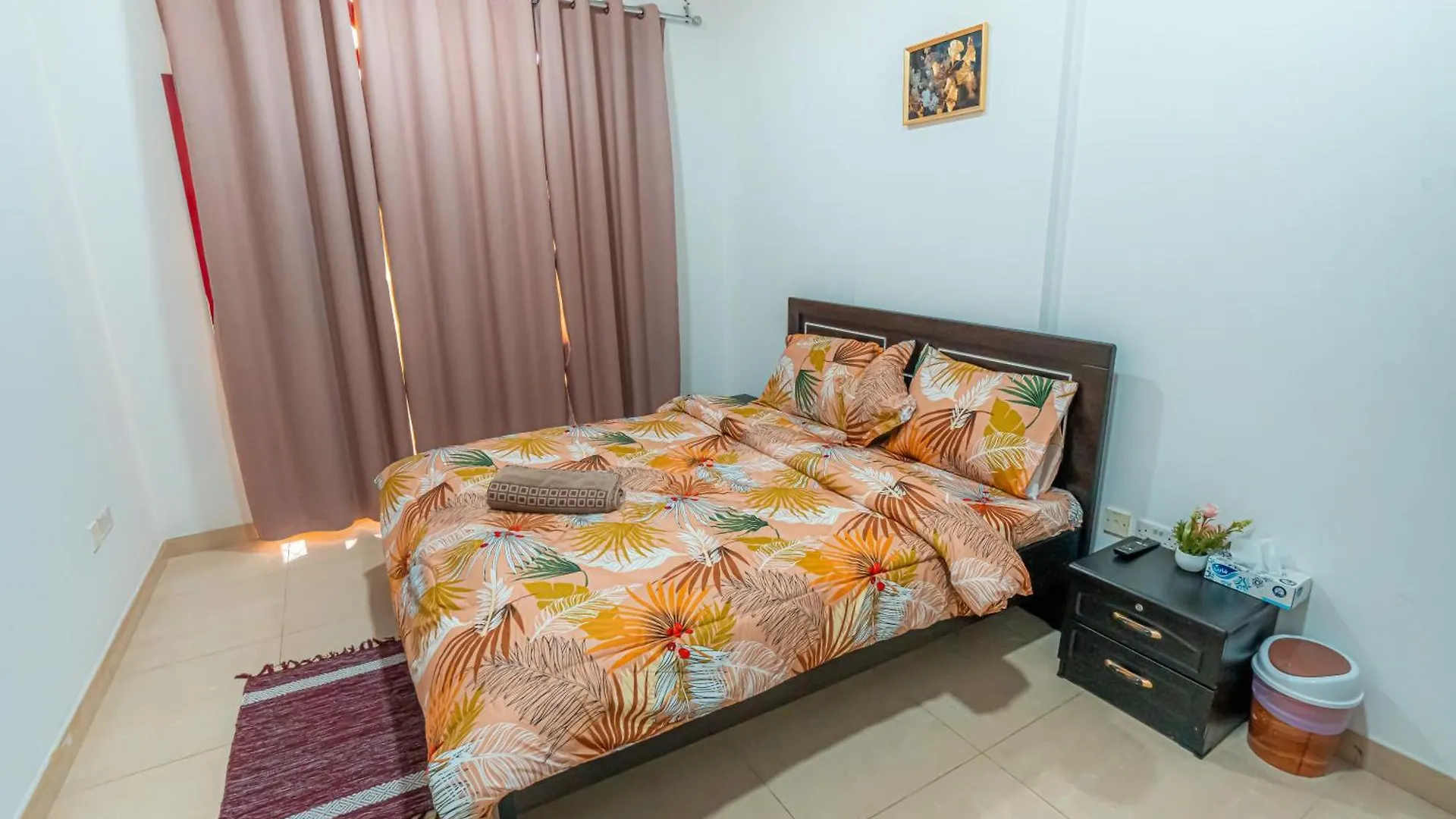 Room With Balcony Abu Dabi Pansiyon