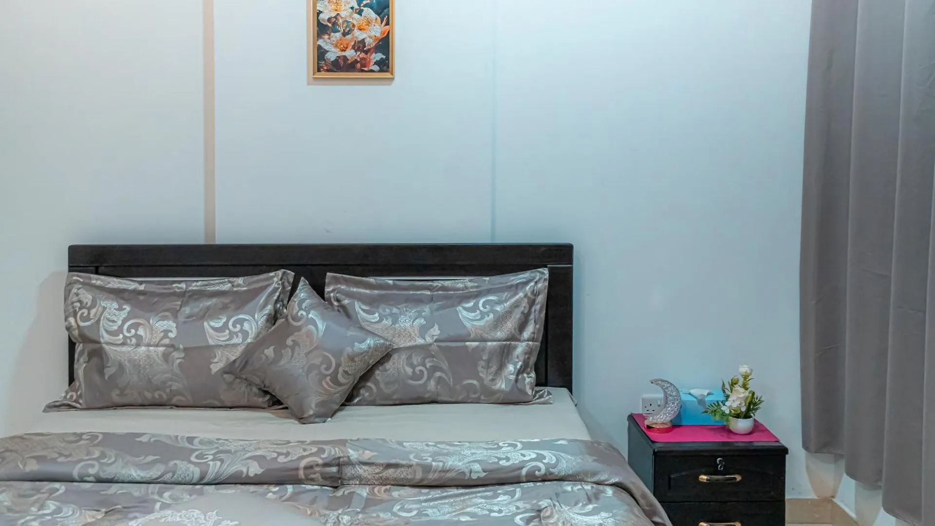 Pansiyon Room With Balcony Abu Dabi Birleşik Arap Emirlikleri